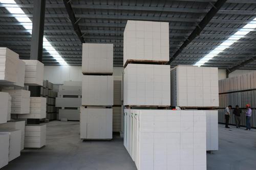 轻质砖批发 贵州省筑业装饰工程是一家专业从事建筑材料销售